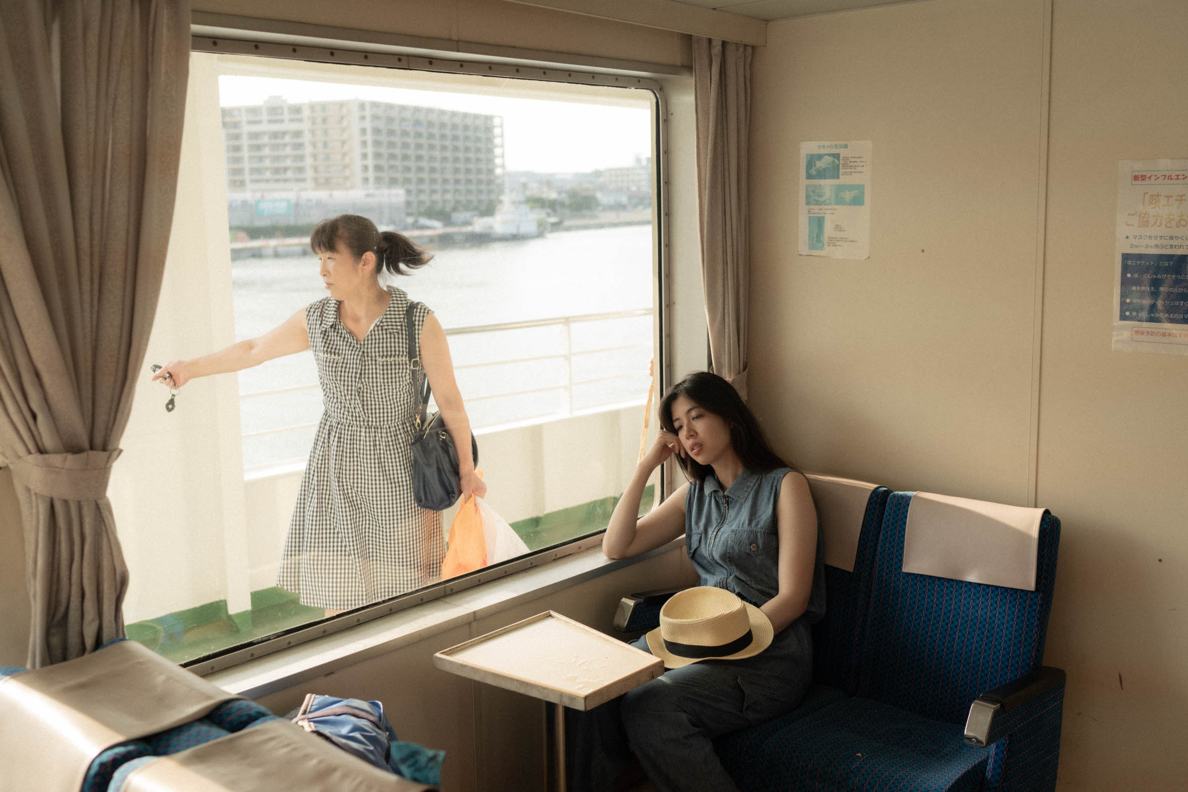 役者・川越美結のポートレートシリーズ “somewhere”。フォトグラファー和田剛（東京都台東区）によるモデル・役者・アーティスト・表現者向けの作品撮り・宣材写真例。